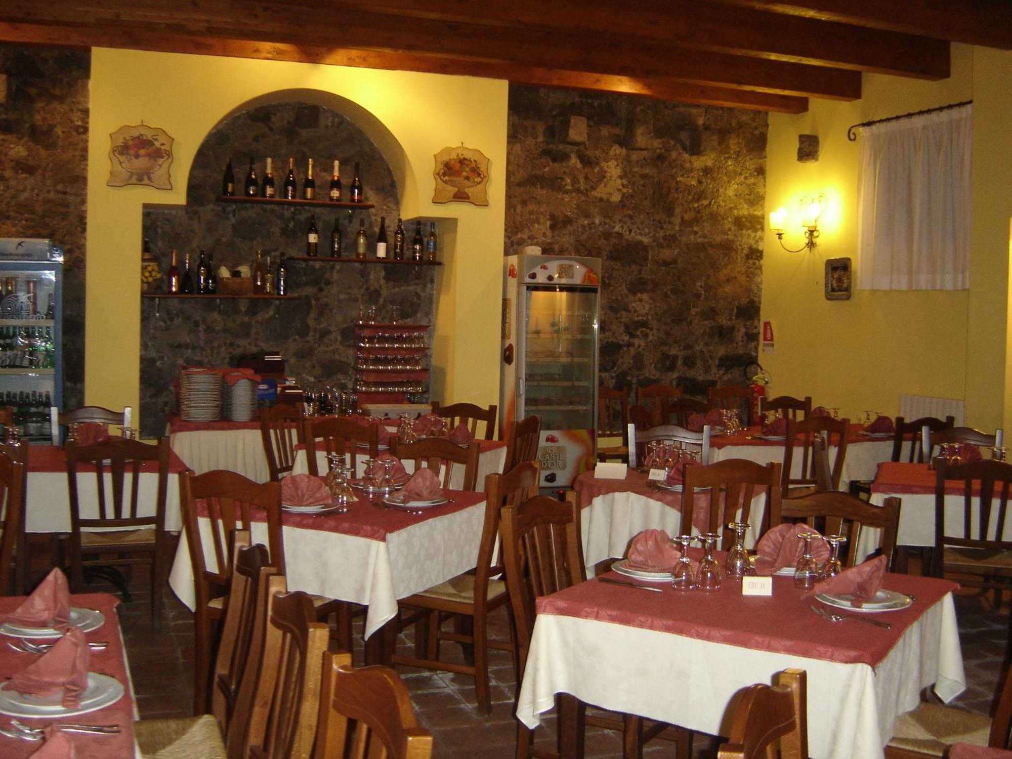 Ai Vecchi Crateri Guest House Sant'Alfio Exterior photo