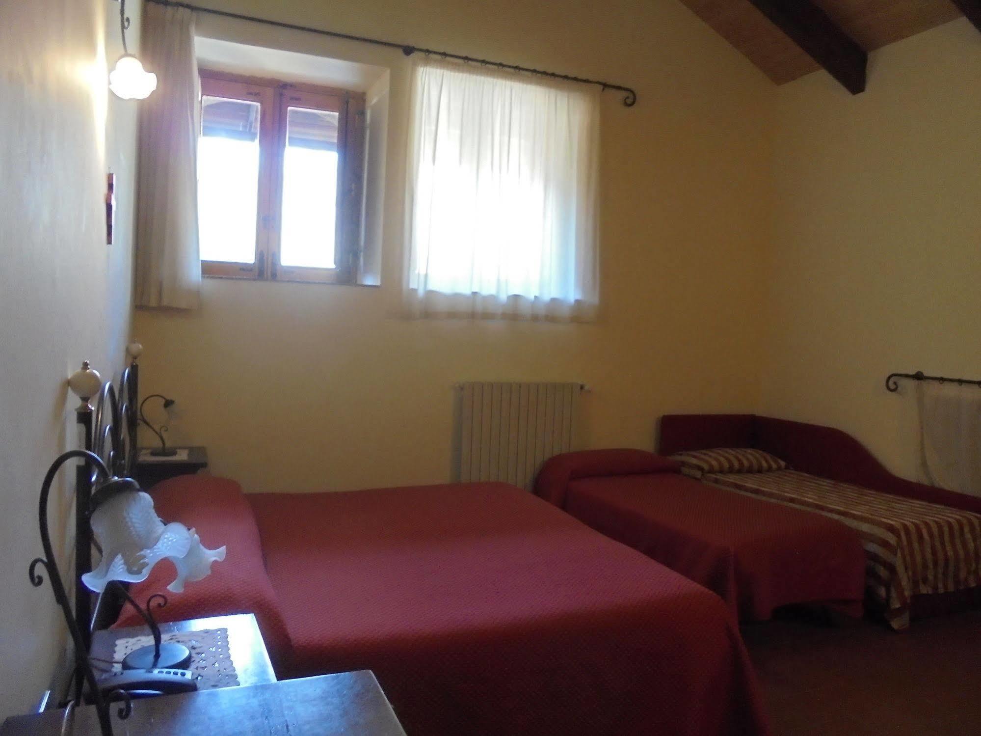 Ai Vecchi Crateri Guest House Sant'Alfio Exterior photo